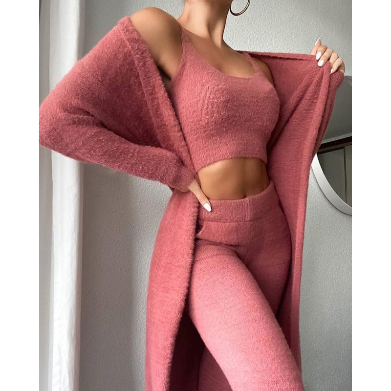 Driedelige loungeset voor dames met croptop, broek en lang vest